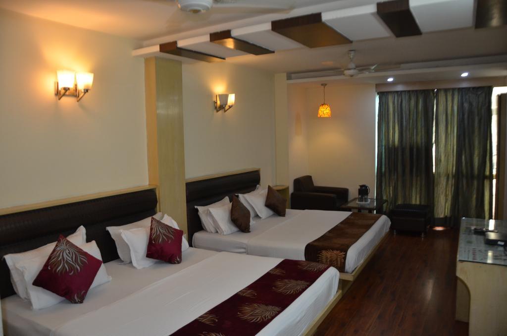 Hotel Milan Deluxe Neu-Delhi Exterior foto