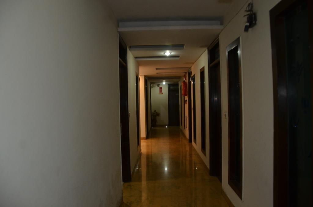 Hotel Milan Deluxe Neu-Delhi Exterior foto