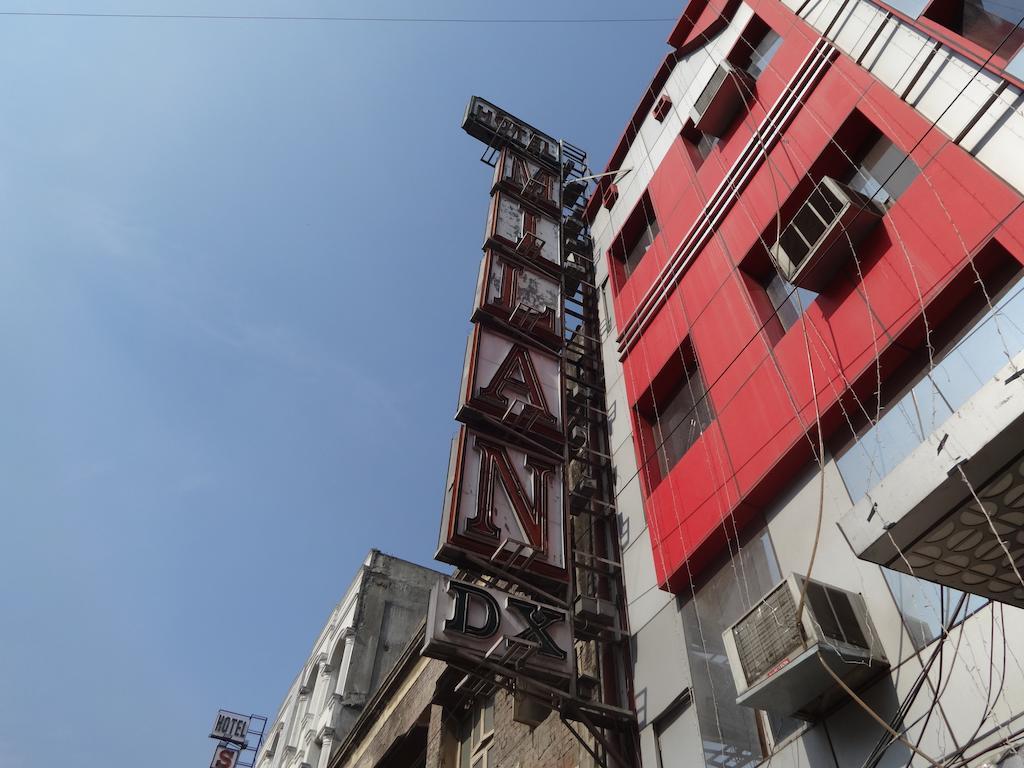 Hotel Milan Deluxe Neu-Delhi Exterior foto